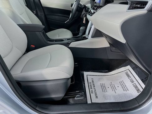 Used 2023 Toyota Corolla Cross L FWD image 33