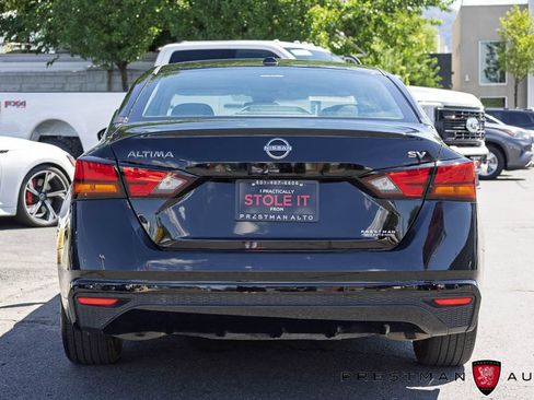 Used 2024 Nissan Altima 2.5 SV FWD image 13