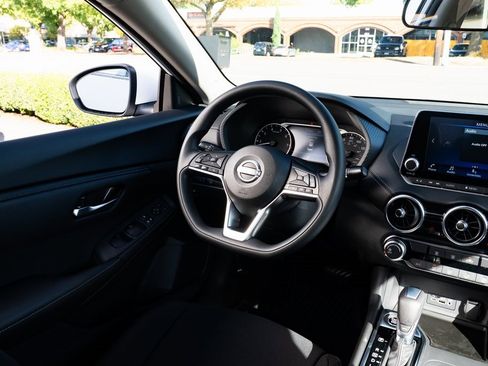 New 2025 Nissan Sentra SV image 9