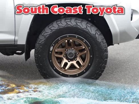 Used 2016 Toyota 4Runner SR5 Premium AWD/4WD image 9
