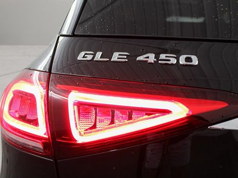 Used 2020 Mercedes-Benz GLE 450 4MATIC image 31