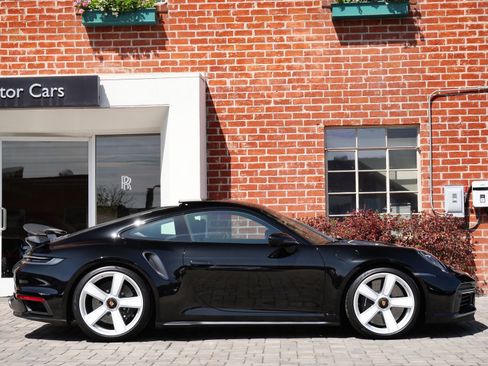 Used 2025 Porsche 911 Turbo AWD/4WD image 4