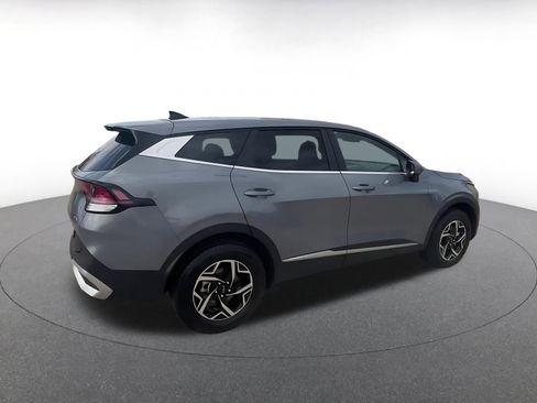 Used 2025 Kia Sportage LX image 15