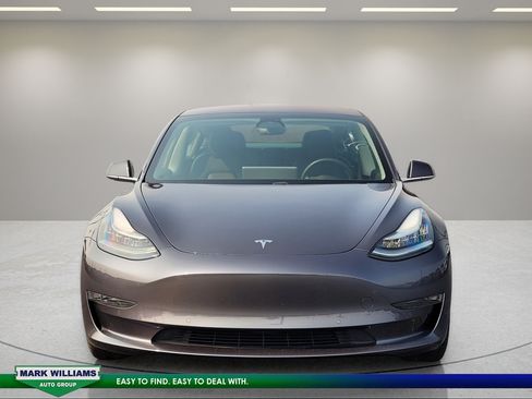 Used 2018 Tesla Model 3 Long Range AWD/4WD image 9