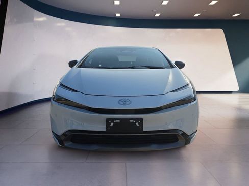 Used 2025 Toyota Prius Limited w/ Limited Premium Package FWD image 8