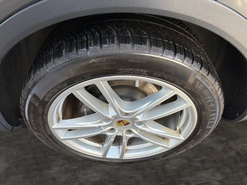 Used 2019 Porsche Cayenne AWD/4WD image 43