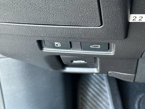 Used 2024 Lexus ES 350 w/ Accessory Package (Z2) FWD image 31