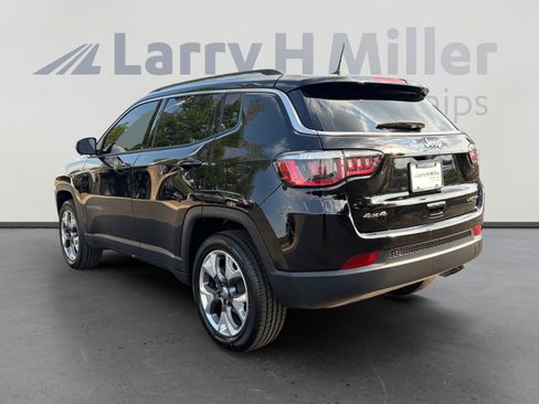 Used 2018 Jeep Compass Limited AWD/4WD image 3