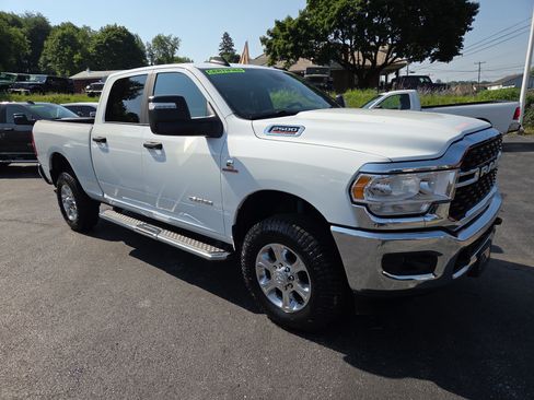 Certified 2024 RAM 2500 Big Horn w/ Off Road Package AWD/4WD image 1