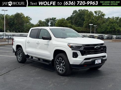 Used 2023 Chevrolet Colorado Z71 w/ Z71 Convenience Package 2 AWD/4WD image 1