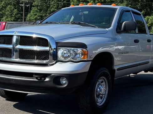 Used 2005 Dodge Ram 3500 Truck SLT w/ Quad Cab Big Horn Value Group image 2