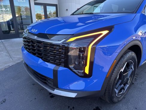 New 2026 Kia Sportage EX w/ EX Panorama Roof Package image 13