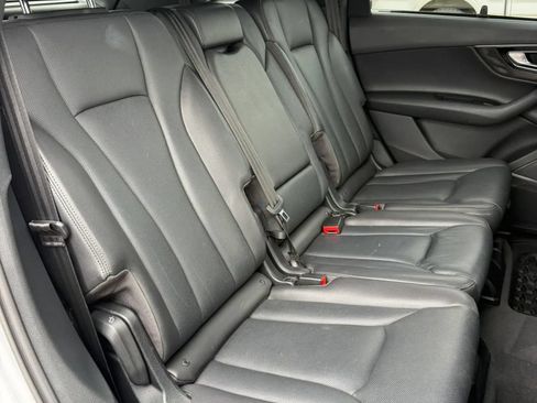 Used 2018 Audi Q7 3.0T Prestige AWD/4WD image 25