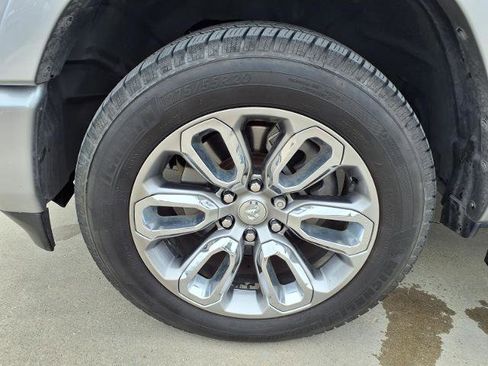 Used 2019 RAM 1500 Laramie w/ Sport Appearance Package AWD/4WD image 21