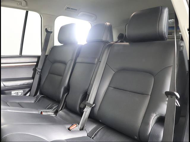 Used 2018 Toyota Land Cruiser AWD/4WD image 10