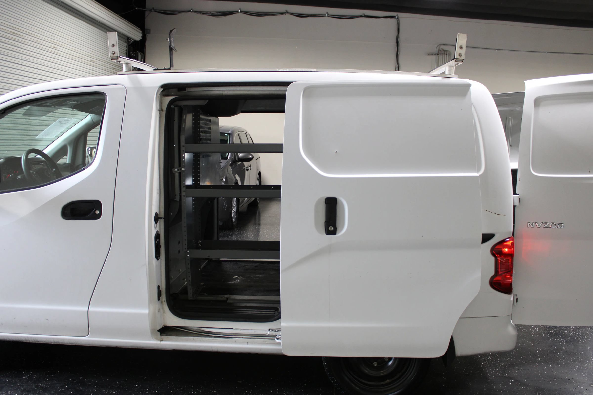 Used 2018 Nissan NV200 SV FWD image 31