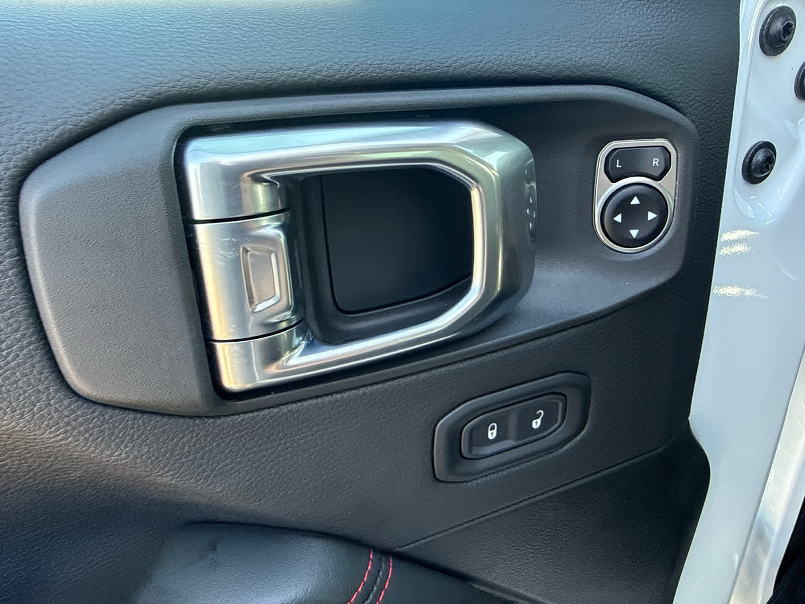 Used 2026 Jeep Wrangler Rubicon AWD/4WD image 20