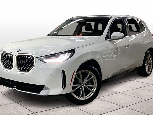 Used 2025 BMW X3 xDrive30i w/ Premium Package image 1