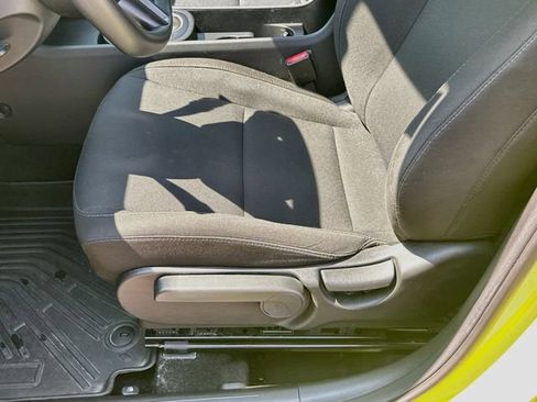Used 2024 Hyundai Kona SE AWD/4WD image 19