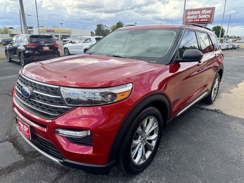 Used 2020 Ford Explorer XLT w/ Equipment Group 202A RWD image 4