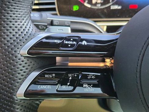 Used 2024 Mercedes-Benz GLS 580 4MATIC image 24