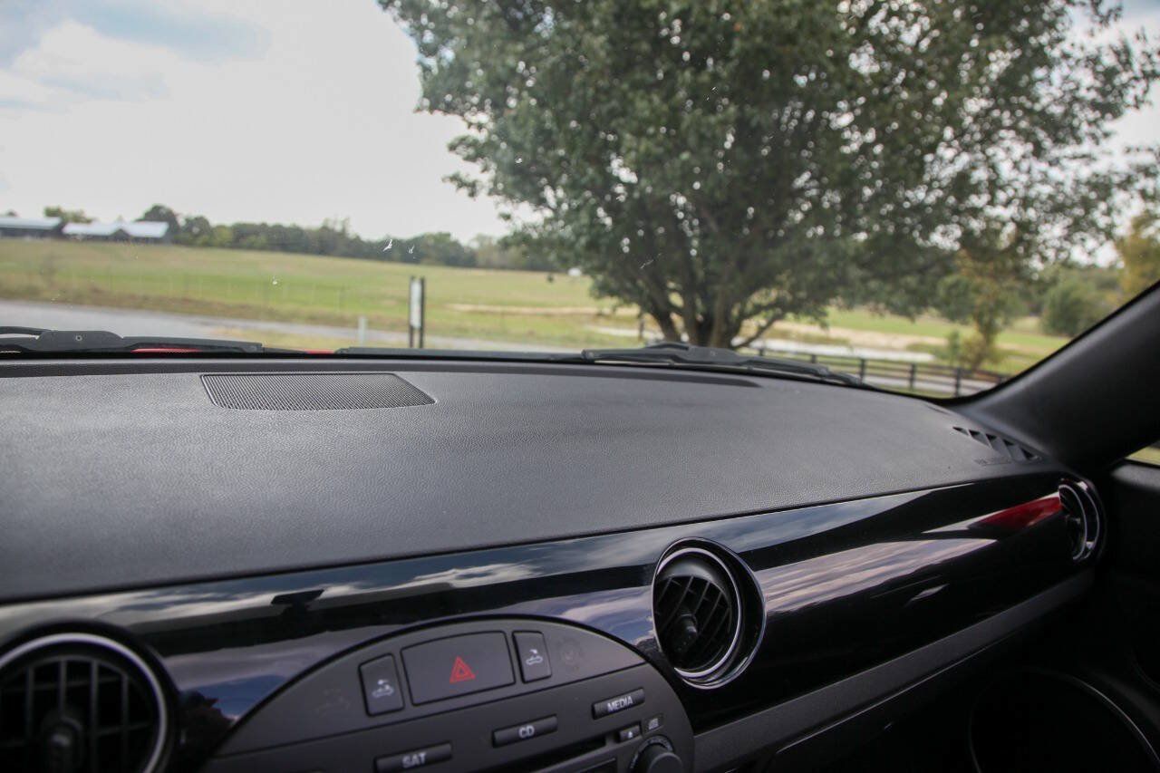 Used 2007 MAZDA MX-5 Miata Grand Touring w/ Premium Pkg RWD image 40