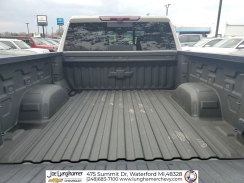 Used 2020 Chevrolet Silverado 1500 LTZ w/ LTZ Plus Package AWD/4WD image 28