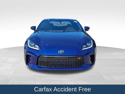 Used 2025 Toyota GR86 Premium RWD image 3