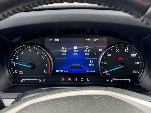 Used 2022 Ford Explorer XLT w/ Equipment Group 202A AWD/4WD image 26