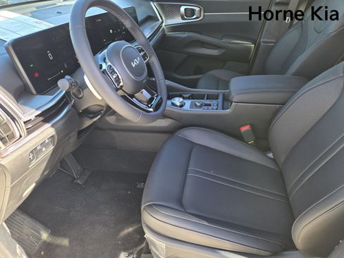 New 2025 Kia Sorento EX w/ EX Panoramic Sunroof Package image 16