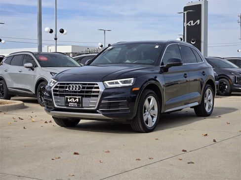 Used 2019 Audi Q5 2.0T Premium Plus w/ Premium Plus Package image 2