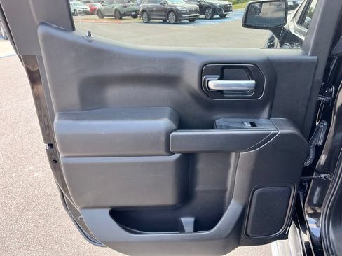 Used 2021 Chevrolet Silverado 1500 LT AWD/4WD image 11