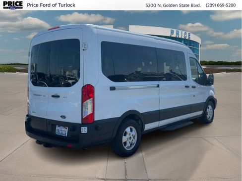 Used 2017 Ford Transit 350 XLT RWD image 5