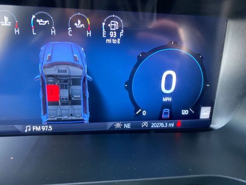 Used 2025 Ford F150 Lariat w/ Equipment Group 502A High image 17