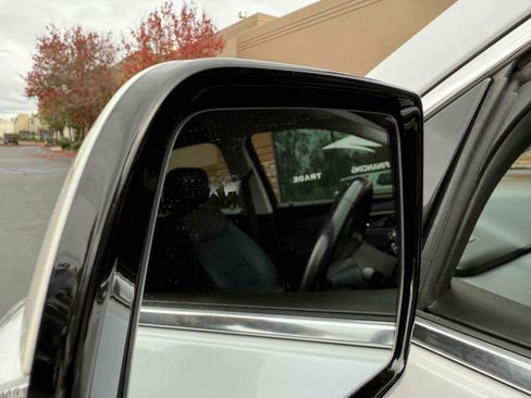 Used 2019 Chevrolet Traverse LT w/ LT Premium Package image 76