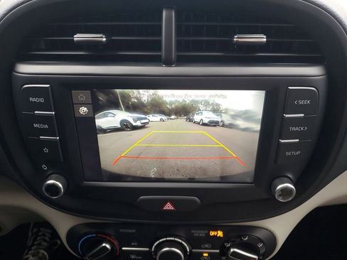 New 2025 Kia Soul LX w/ LX Technology Package image 31