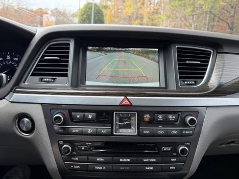 Used 2018 Genesis G80 3.8 w/ Option Group 02 image 18