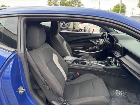 Used 2019 Chevrolet Camaro LT RWD image 34