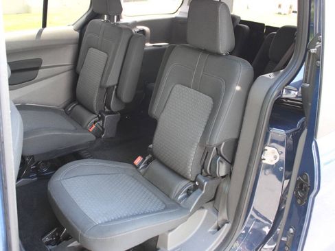 Used 2019 Ford Transit Connect XLT FWD image 11