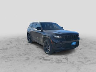 New 2025 Jeep Grand Cherokee Limited w/ Black Appearance Package AWD/4WD video 2