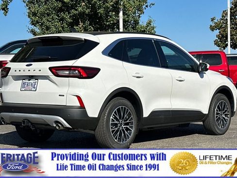 New 2025 Ford Escape SE w/ Class II Trailer Tow Package image 4