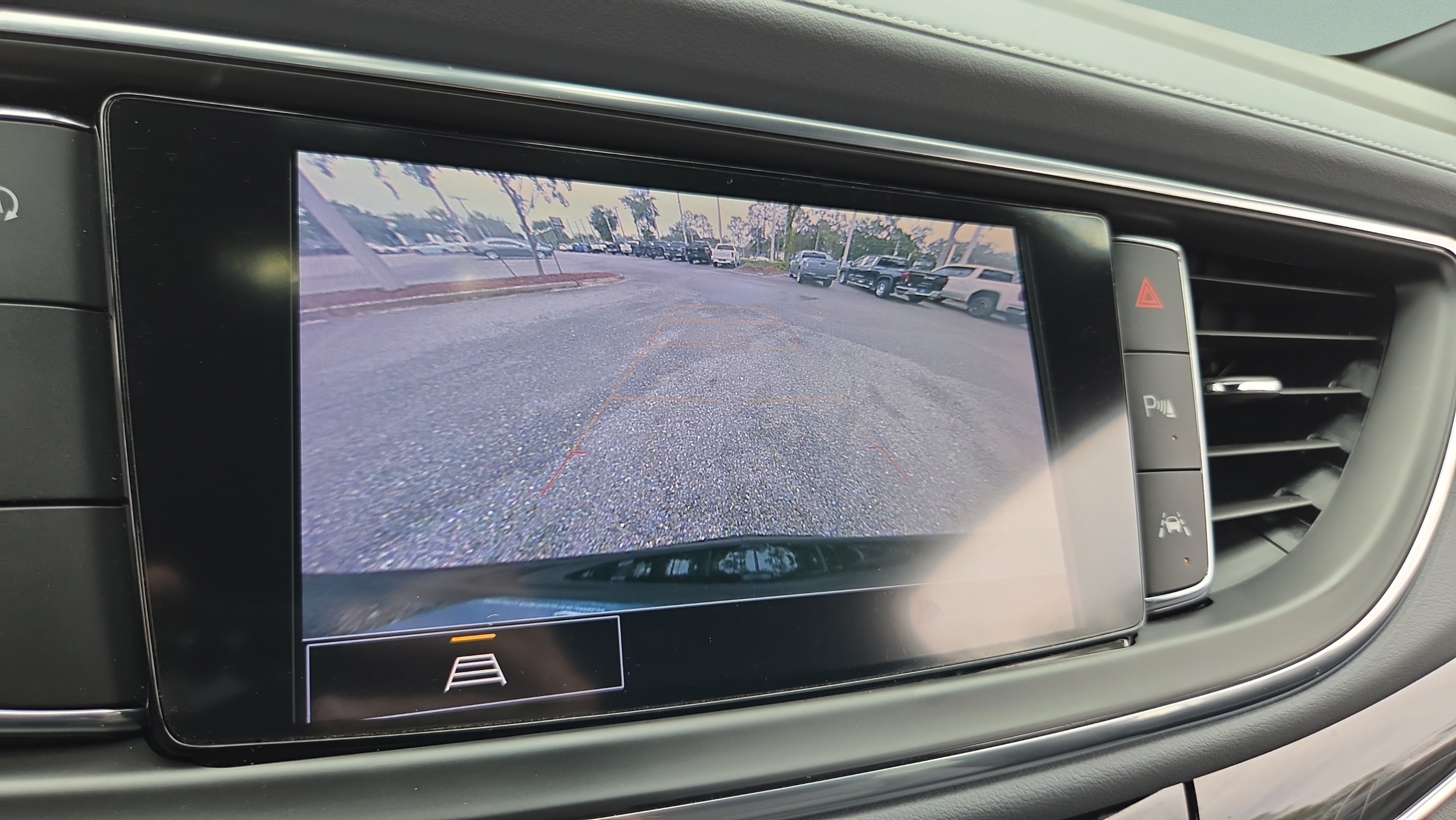 Used 2022 Buick Enclave Essence w/ Experience Buick Package FWD image 24