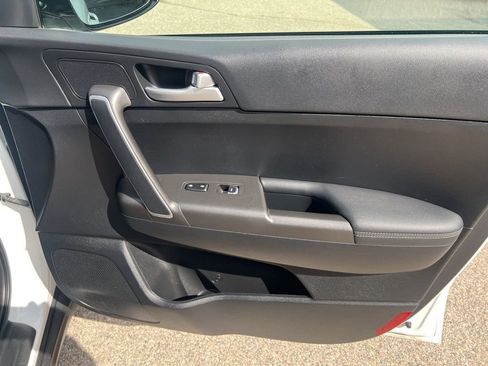 Used 2020 Kia Sportage LX w/ LX Popular Package image 20