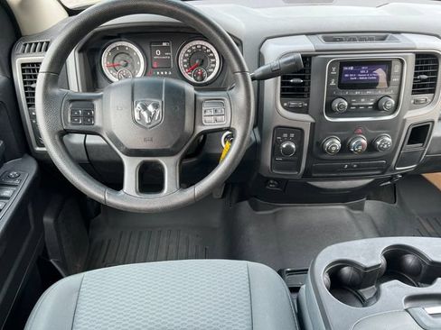 Used 2014 RAM 1500 Express AWD/4WD image 3