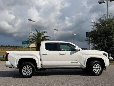 Used 2024 Toyota Tacoma SR5 RWD image 5