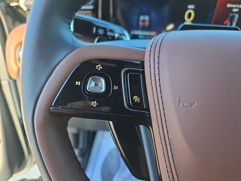 New 2026 Lincoln Aviator Reserve image 17