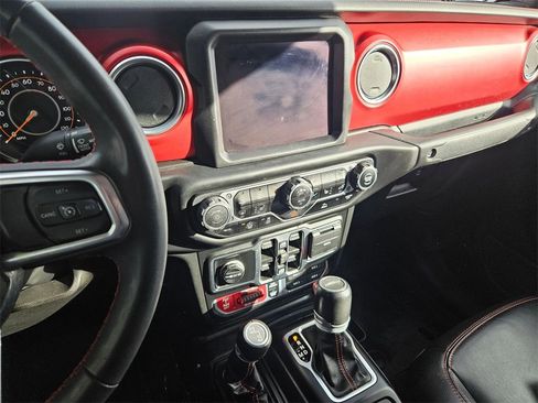 Certified 2023 Jeep Gladiator Rubicon w/ Cold Weather Group image 21