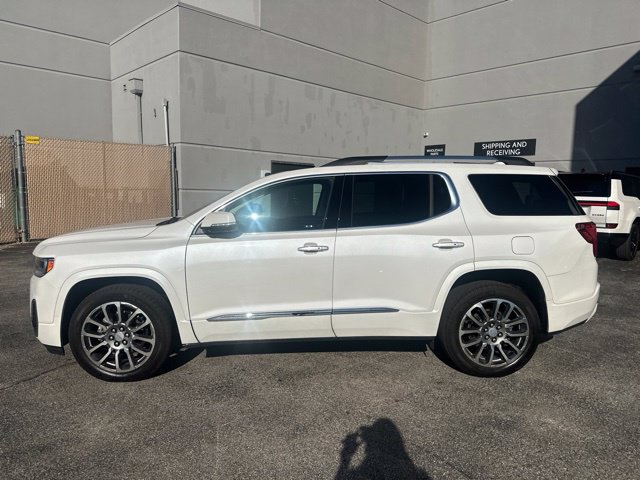 Used 2021 GMC Acadia Denali w/ Denali Ultimate Package AWD/4WD image 6