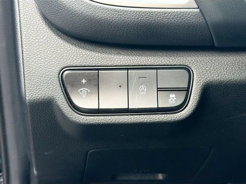 Used 2024 Kia Seltos EX FWD image 10