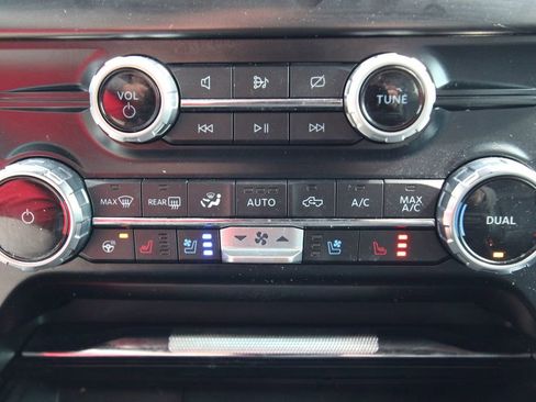 Used 2023 Ford F150 Lariat w/ Equipment Group 502A High image 24